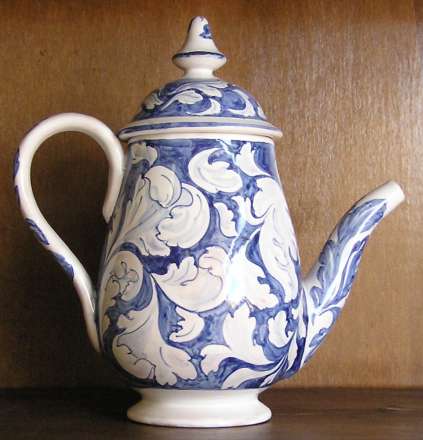 Tea pot